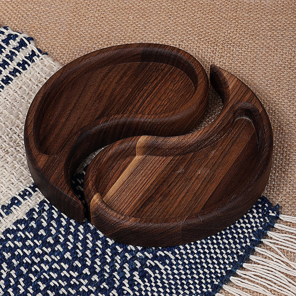 Yin-and-Yang-Themed 2-Piece Walnut Wood Snack Plate Set - Yin & Yang Flavor
